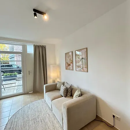 Lenuel In - Naehe Koeln * 프레첸