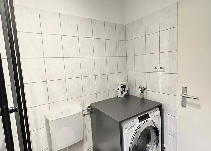 Lenuel In - Naehe Koeln *