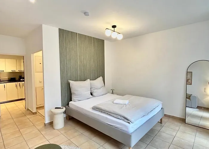 Lenuel In - Naehe Koeln